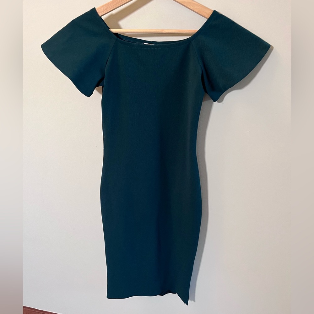 Love…Ady Teal Off-Shoulder Mini Dress – Chic‎ & Flirty